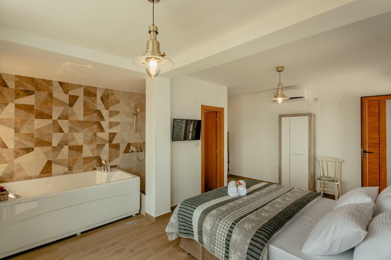 Apartments Belvedere Herceg Novi Exterior foto